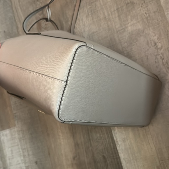 Kate Spade Cara Large Tote Bag in Warm Taupe, NWT $359 Value - Picture 4 of 6